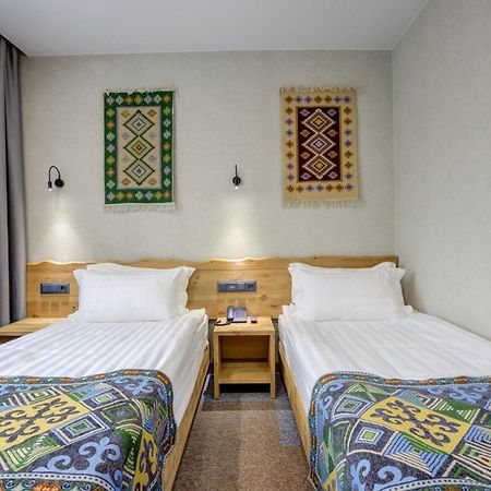 My Hotel Bishkek Esterno foto