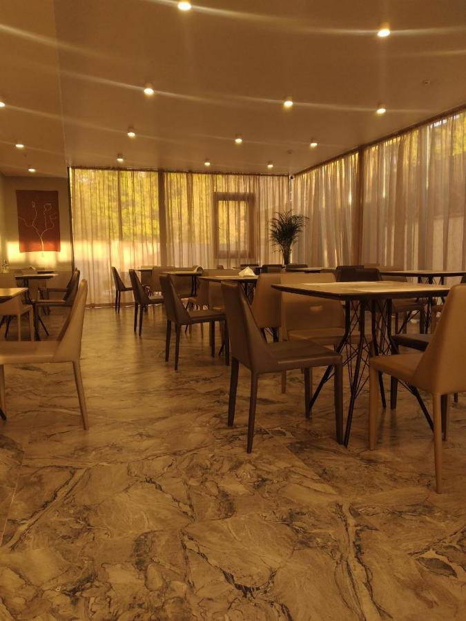 My Hotel Bishkek Esterno foto